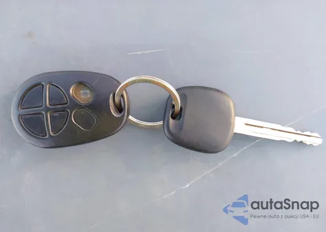 2004 Toyota Sienna Le from USA, damaged, VIN 5TDZA23CX4S196649